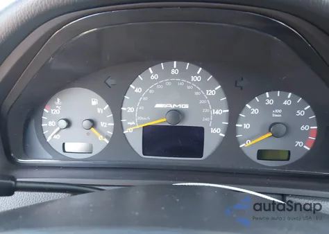 2001 Mercedes-Benz E 55 Amg z USA, uszkodzony, nr VIN WDBJF74J61B336920